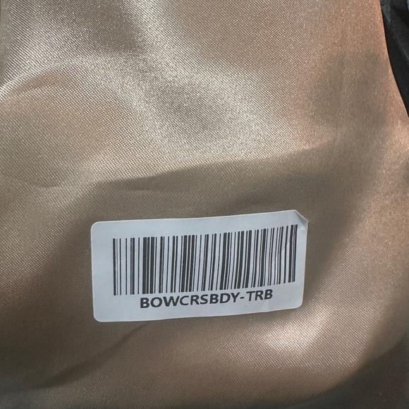 ⭐️SOLD⭐️ NWT Rose Gold Cross Body Bag - Picture 4 of 11